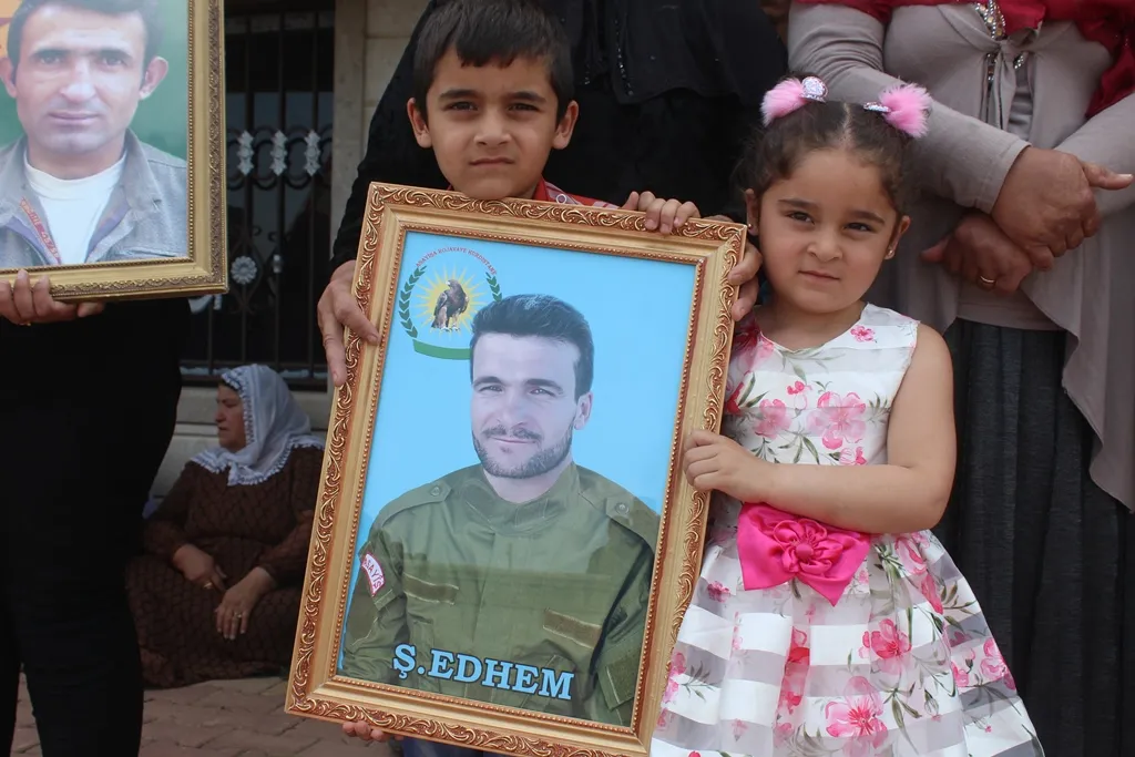 ‘Me karî ji mirinê jiyanê biafirînin’