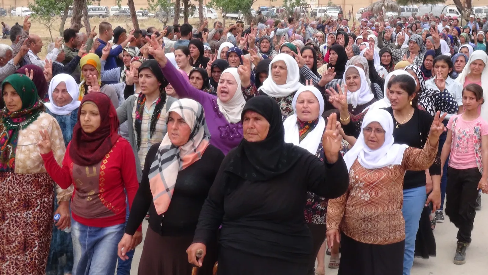 Çalakiya konê piştgiriya grevên birçîbûnê didome