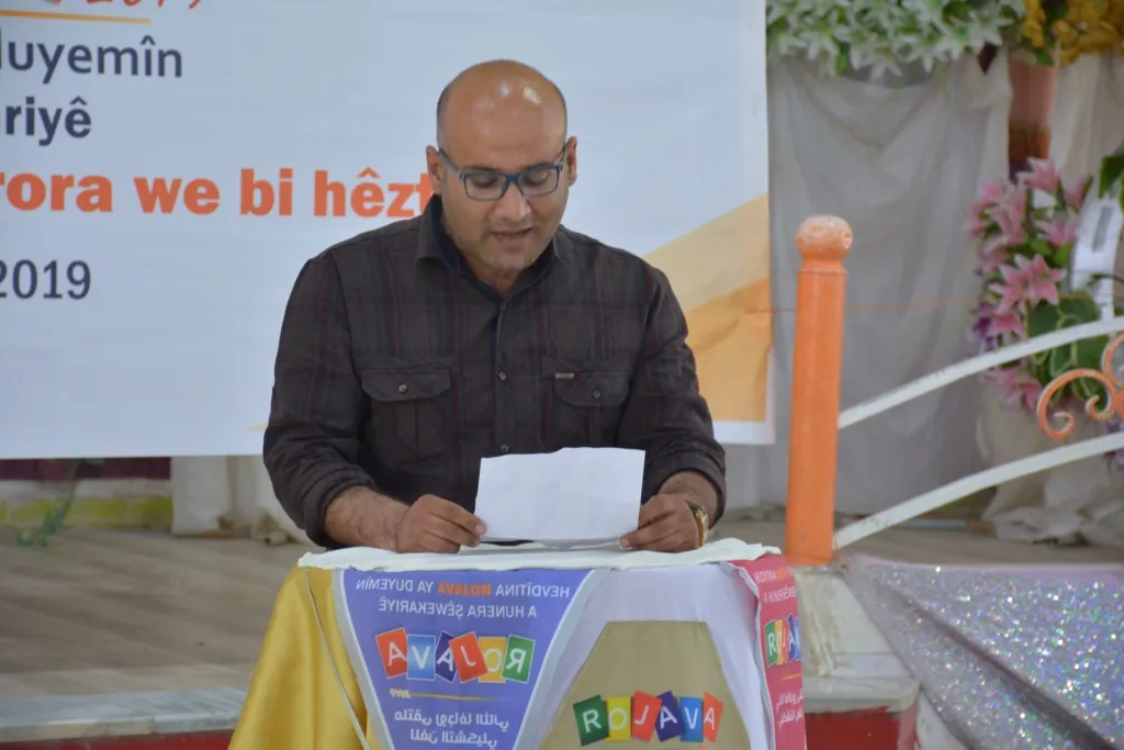 Sempozyumeya şêwekariyê bi xelatkirina şêwekaran bi dawî bû