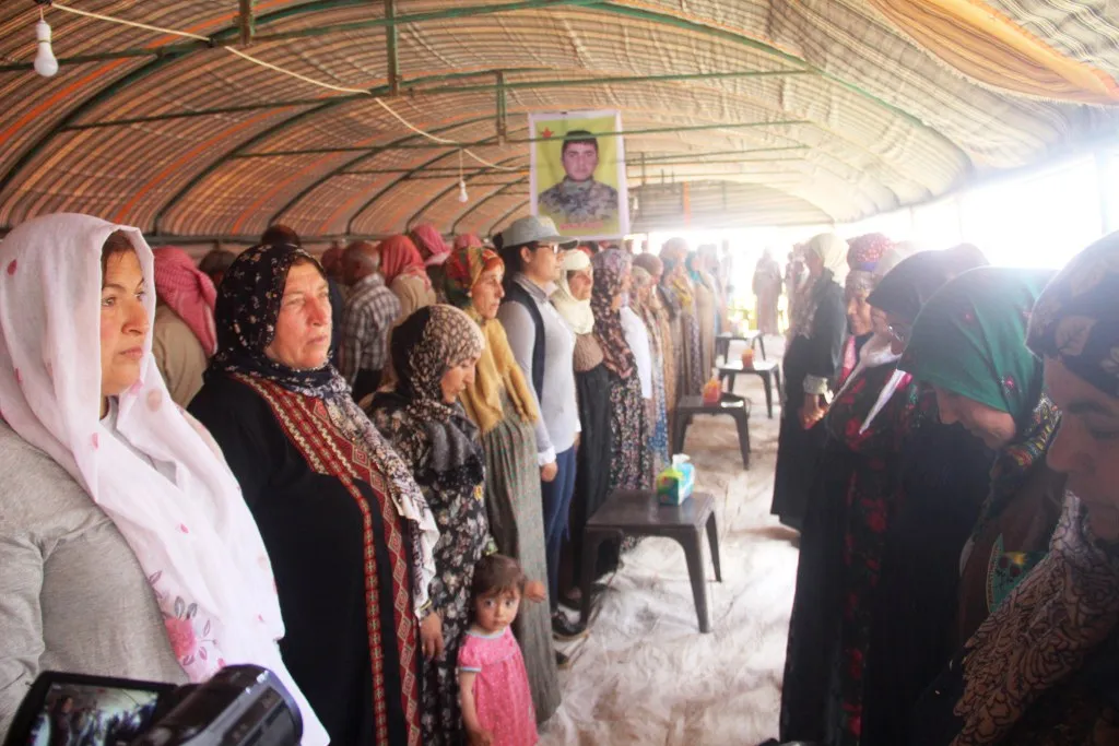 Şêniyên Kobanê sersaxiya da malbata şehîd Diyar Xelîl