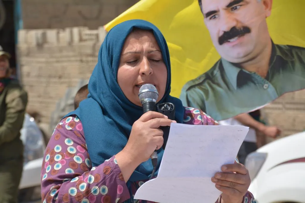 Dîwarê dagirkerî li Efrînê lêdike, li Amûdê hate şermezarkirin