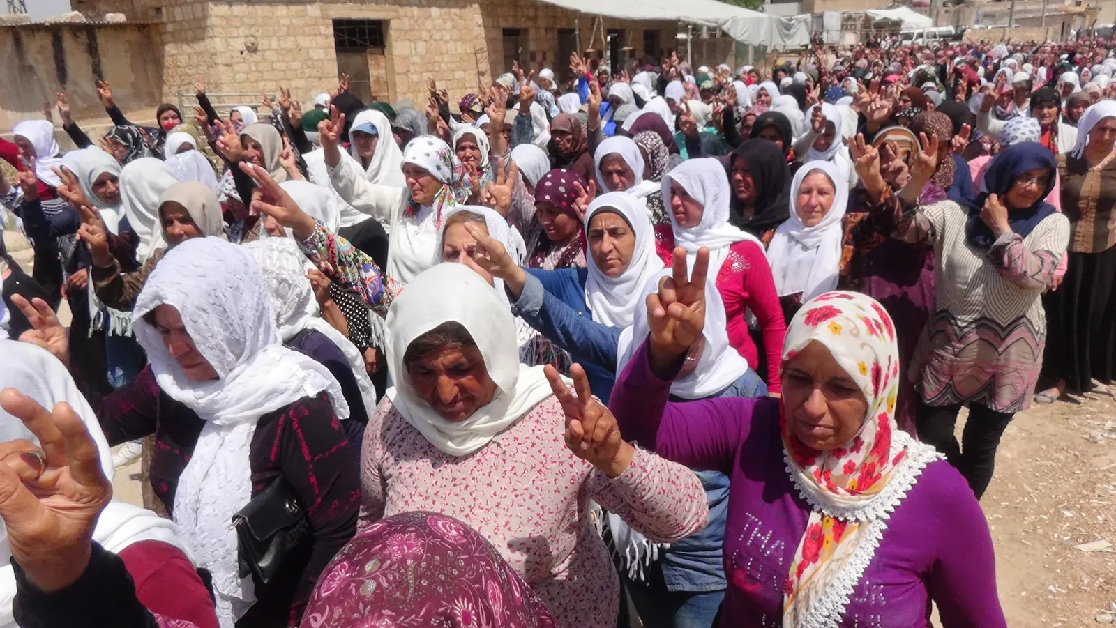 Çalakiyên xwedîderketina li grevên birçîbûnê ya li Şehbayê didome