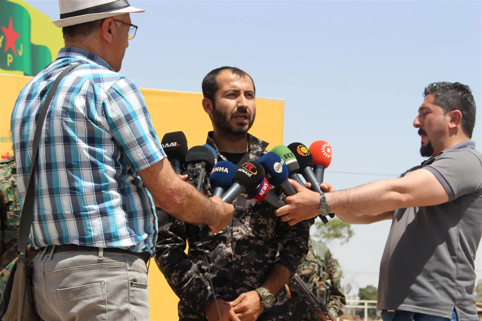 QSD: Di operasyonên li dijî şaneyên veşartî de 42 DAIŞ‘î hatin girtin
