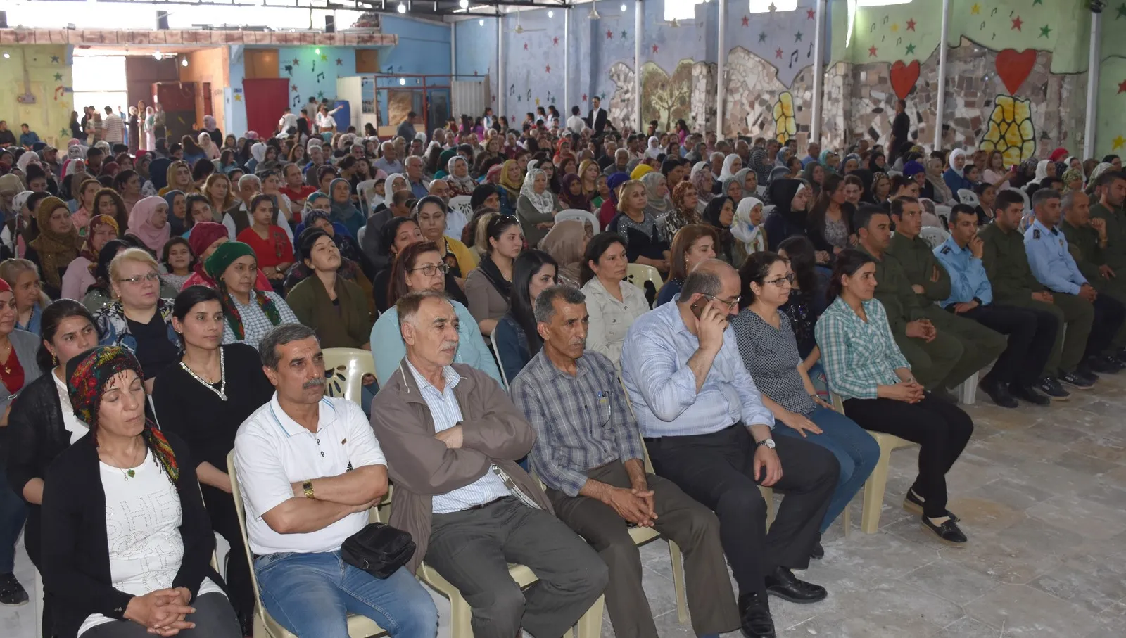 Li Helebê jî pîrozbahiya  Cejna Zimanê Kurdî hate kirin
