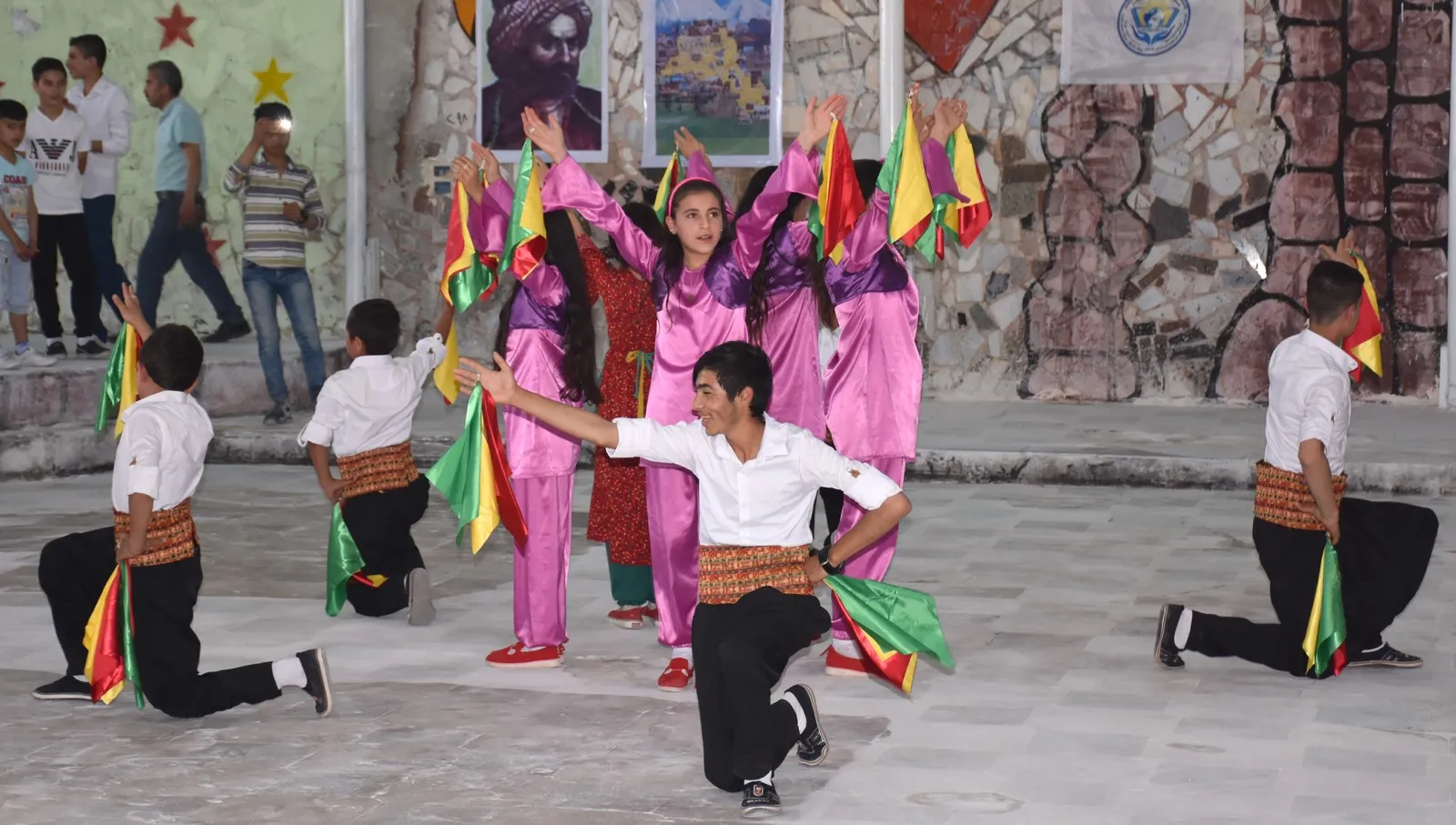 Li Helebê jî pîrozbahiya  Cejna Zimanê Kurdî hate kirin