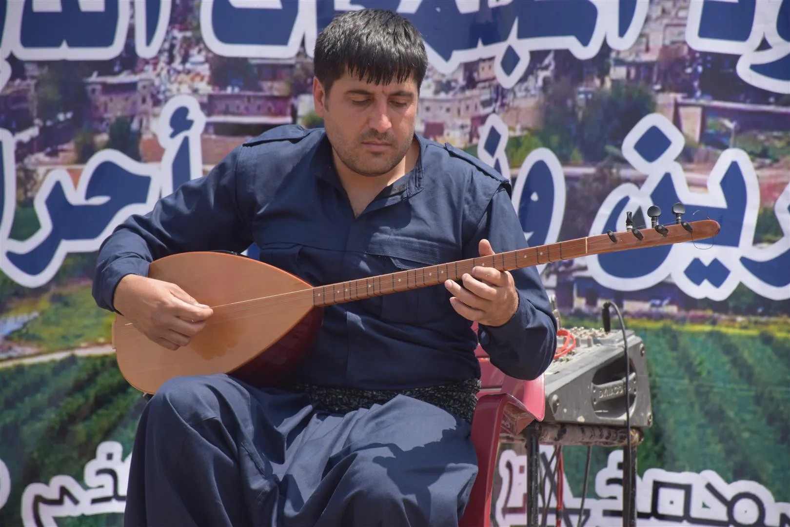 Di pîrozbahiyên 1’ê Gulanê de teqezkirina têkoşîna li dijî dagirkeriya Tirk