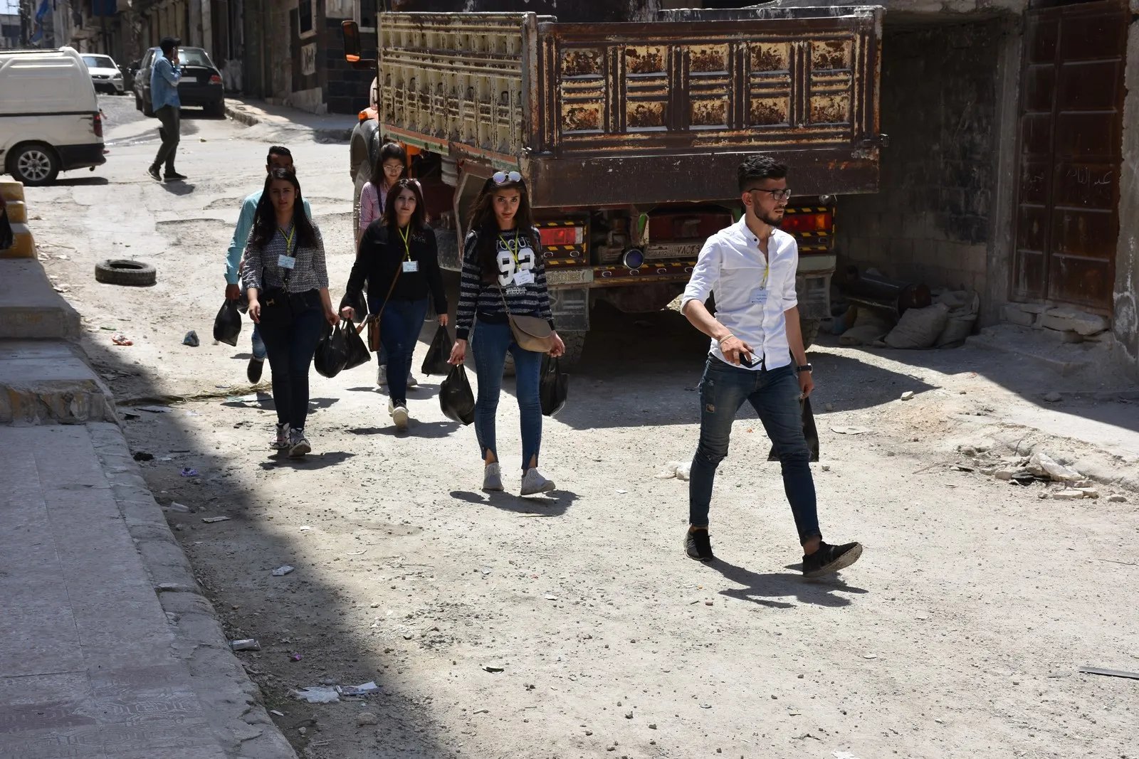 ‘Bi hev re em dikarin‘ însyatîfa xwendekaran ji bo piştgiriya şêniyên Efrînê ye