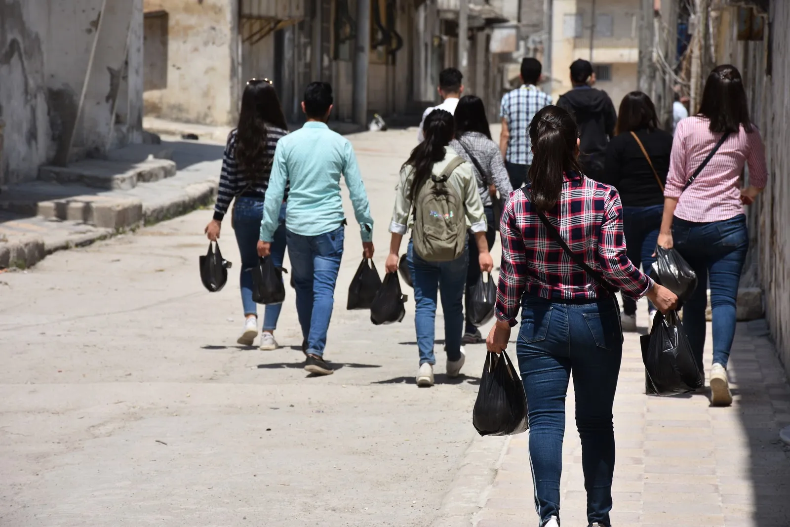 ‘Bi hev re em dikarin‘ însyatîfa xwendekaran ji bo piştgiriya şêniyên Efrînê ye