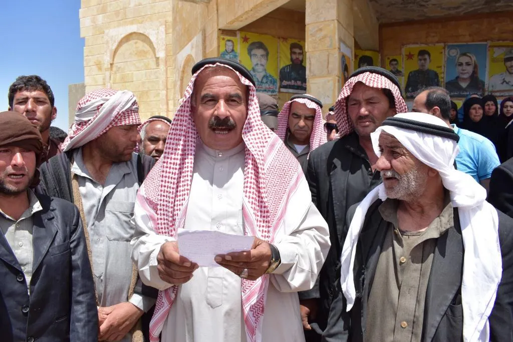 Cenazeyê şehîd Ehmed Hisên bi merasîmekê li Dêrazorê hate veşartin