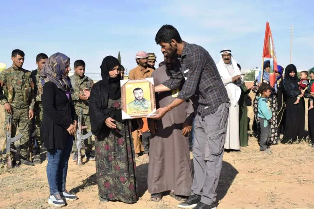 Cenazeyê şehîdê QSD‘ê Feysel li Girê Spî hate veşartin