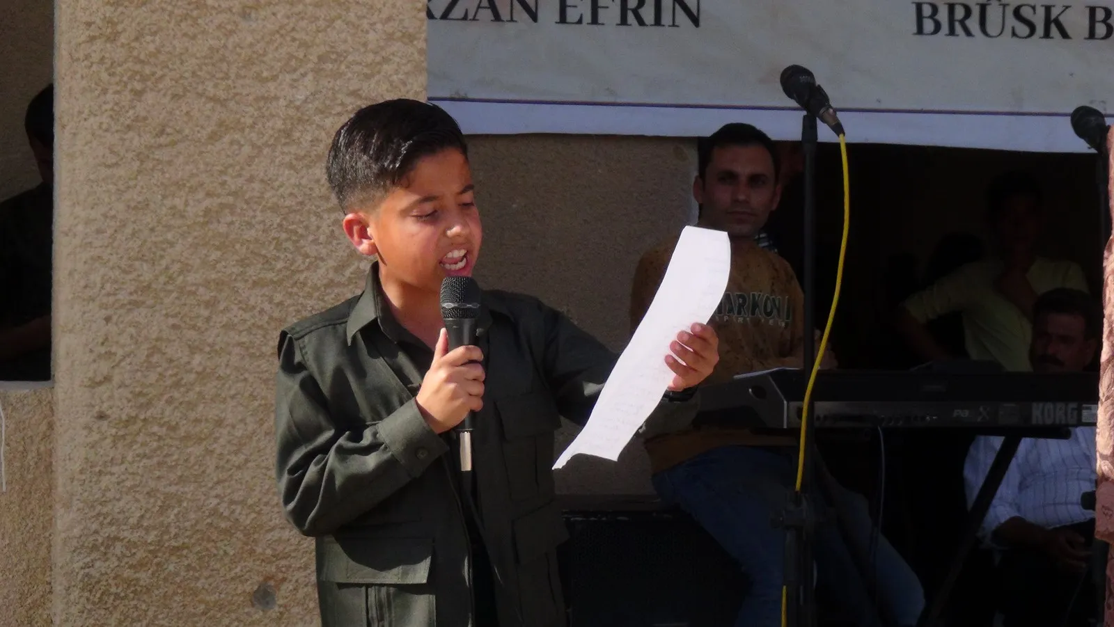 Xwendekarên Efrînê Cejna Zimanê Kurdî pîroz kirin
