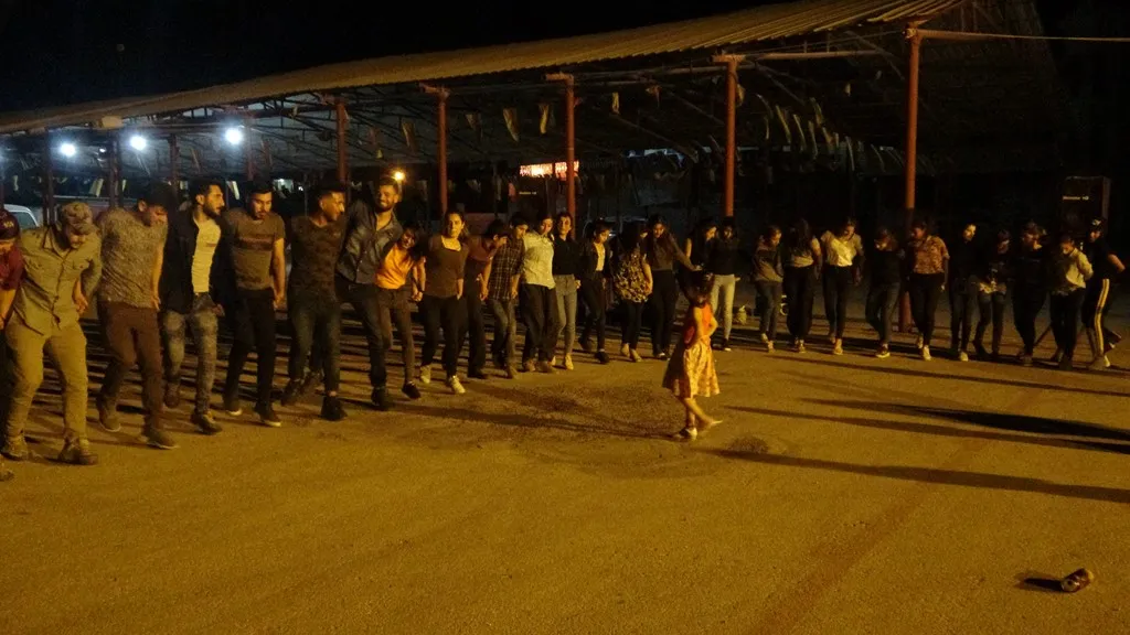 Li Dêrikê şahiya serkeftina berxwdana çalakgerên greva birçîbûnê