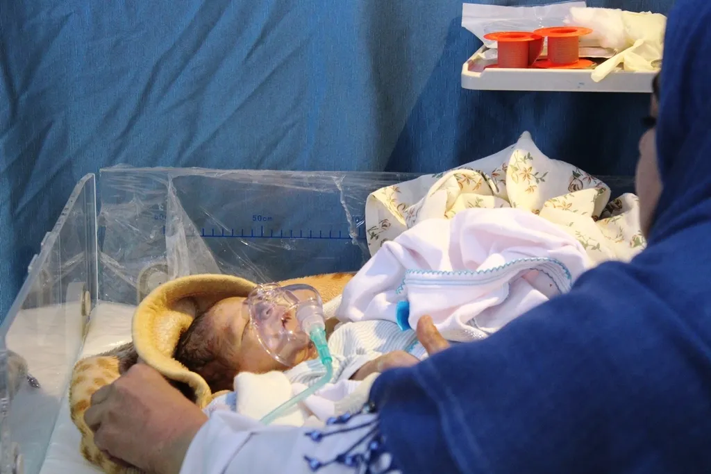 Piştî 2 salan ji rizgarkirinê li Tebqayê meşa pêşketinê didome