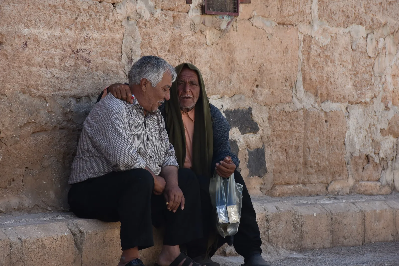 Li gorî mercên topbaranê xwe birêxistin dikin
