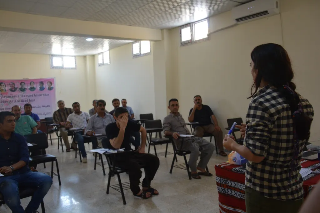 Akademiya Şehîd Şîlan dewreya yekemîn a mêran vekir