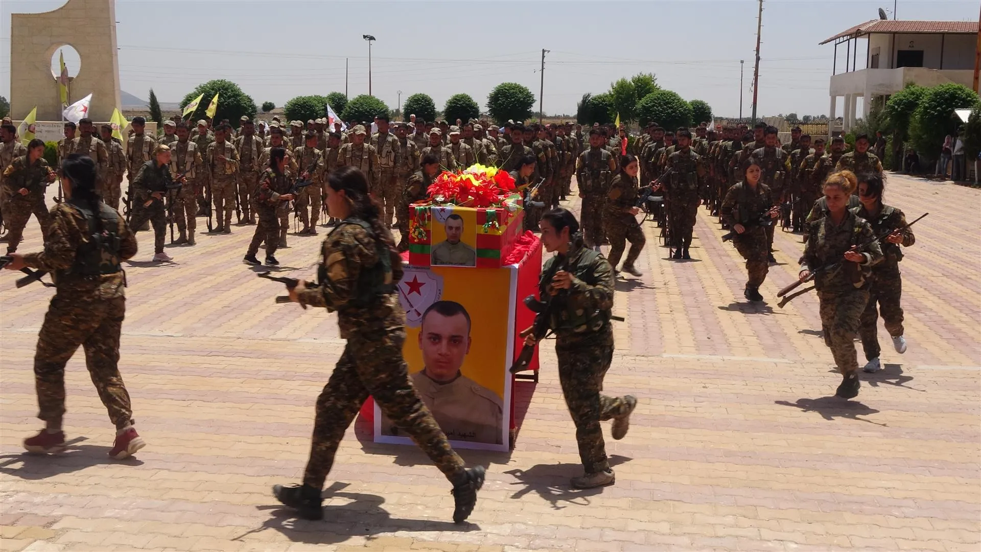 Li Hesekê şehîd Emîr Mixlif hate oxirkirin