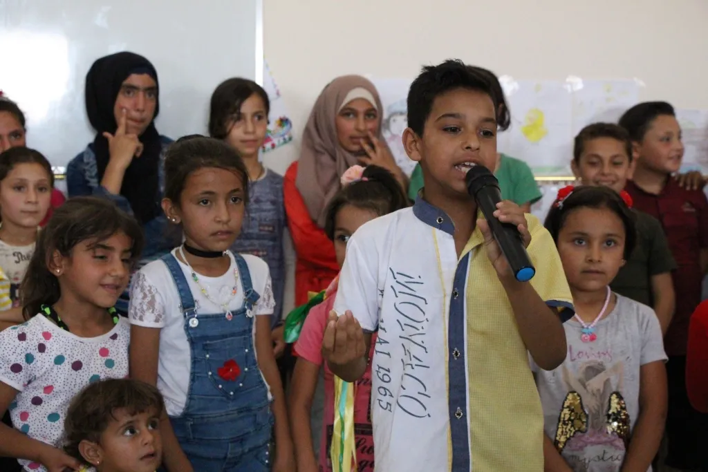 Piştî bidawîkirina dewreyê xelat li zarokên şehîdan hate belavkirin