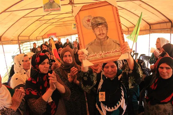 ‘Şehîdên me paşeroj û pêşeroja me ronî dikin’