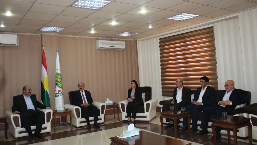 Şandeya partiyên Bakur û Rojhilatê Suriyeyê û Partiya Zehmetkêşan civiyan