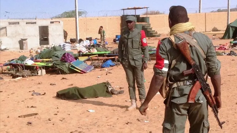 Li Maliyê êrîş : Bi kêmanî 100 kes mirine