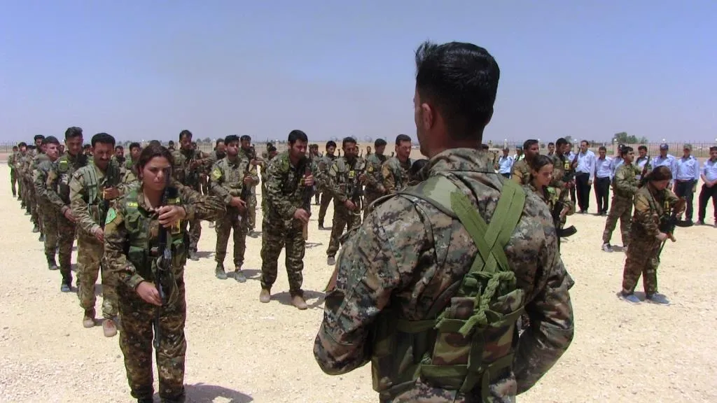3 şehîdên QSD‘ê li Reqayê hatin veşartin
