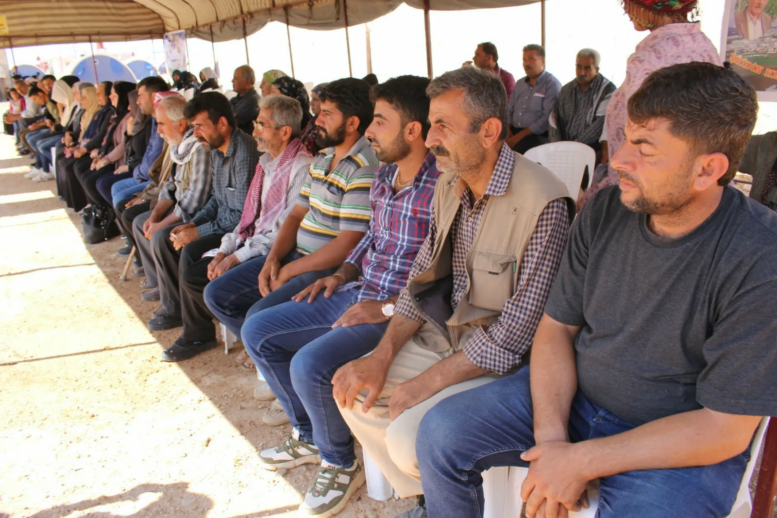 Konê sersaxiya malbata efînî li Kampa Serdemê hate vedan