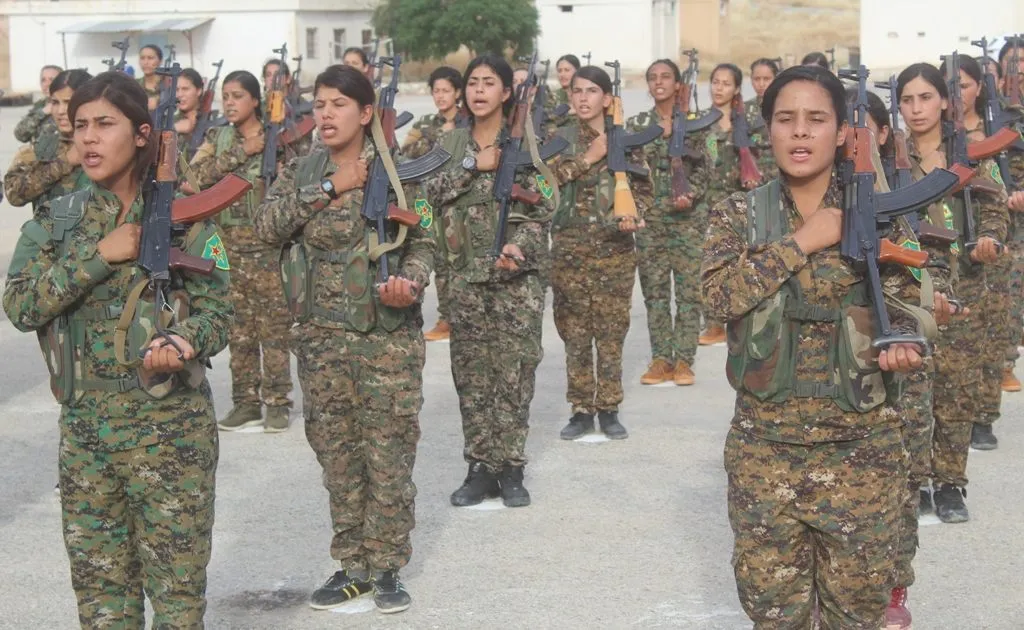 56 şervanên jin dewreya perwerdeyê qedandin