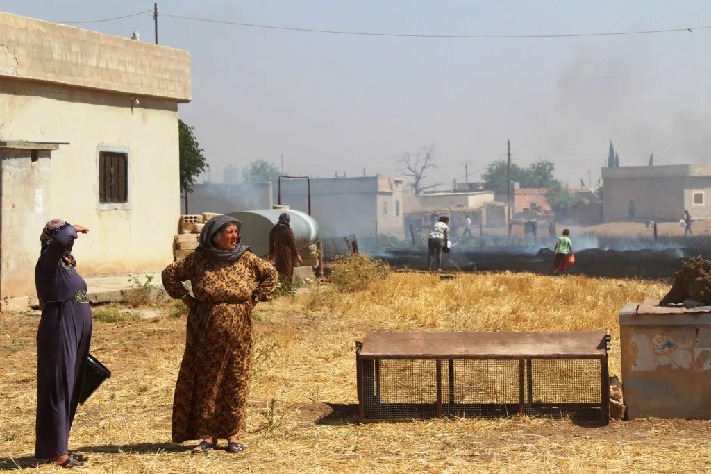 Agir bi zeviyên gundên rojhilatê bajarê Kobanê ket