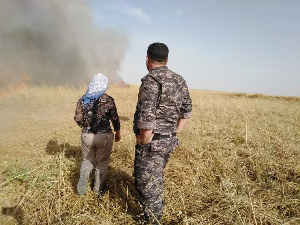 Li Til Temrê bi hezaran donim şewitîn û Hêzên Ewlehiya Hundirîn gunahkarê bûyerê digire