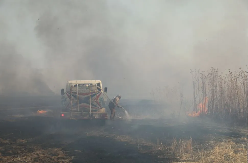 Rejîma Sûriyê rê nade ku şewata li Qamişlo were vemirandin