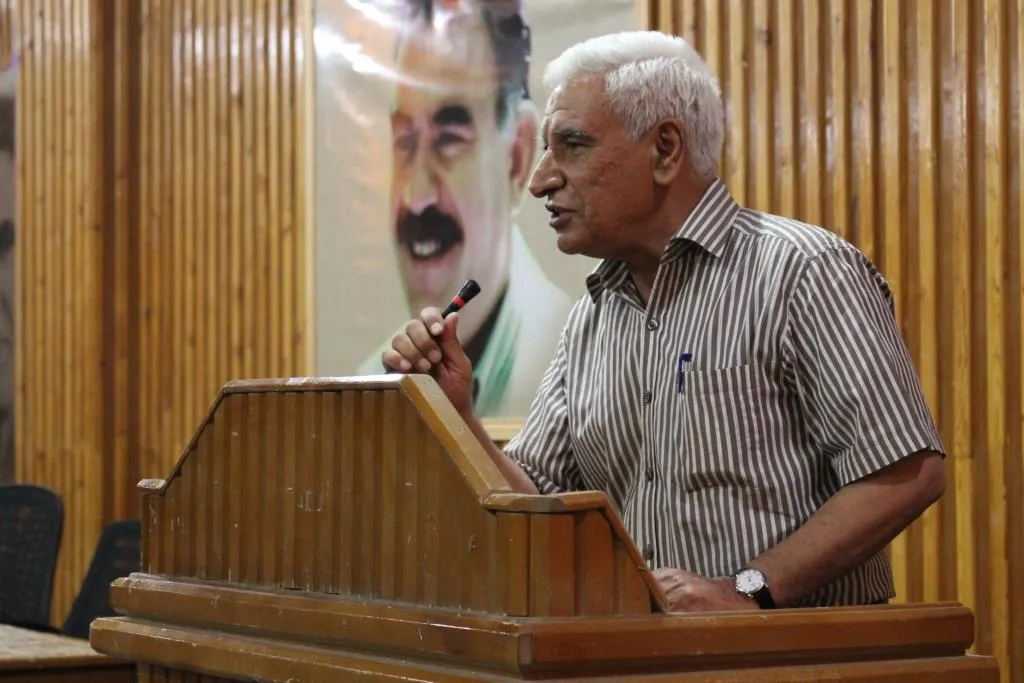 Şandeya rojavayî  û zanîngeha Rojava hevpeyman îmze kir