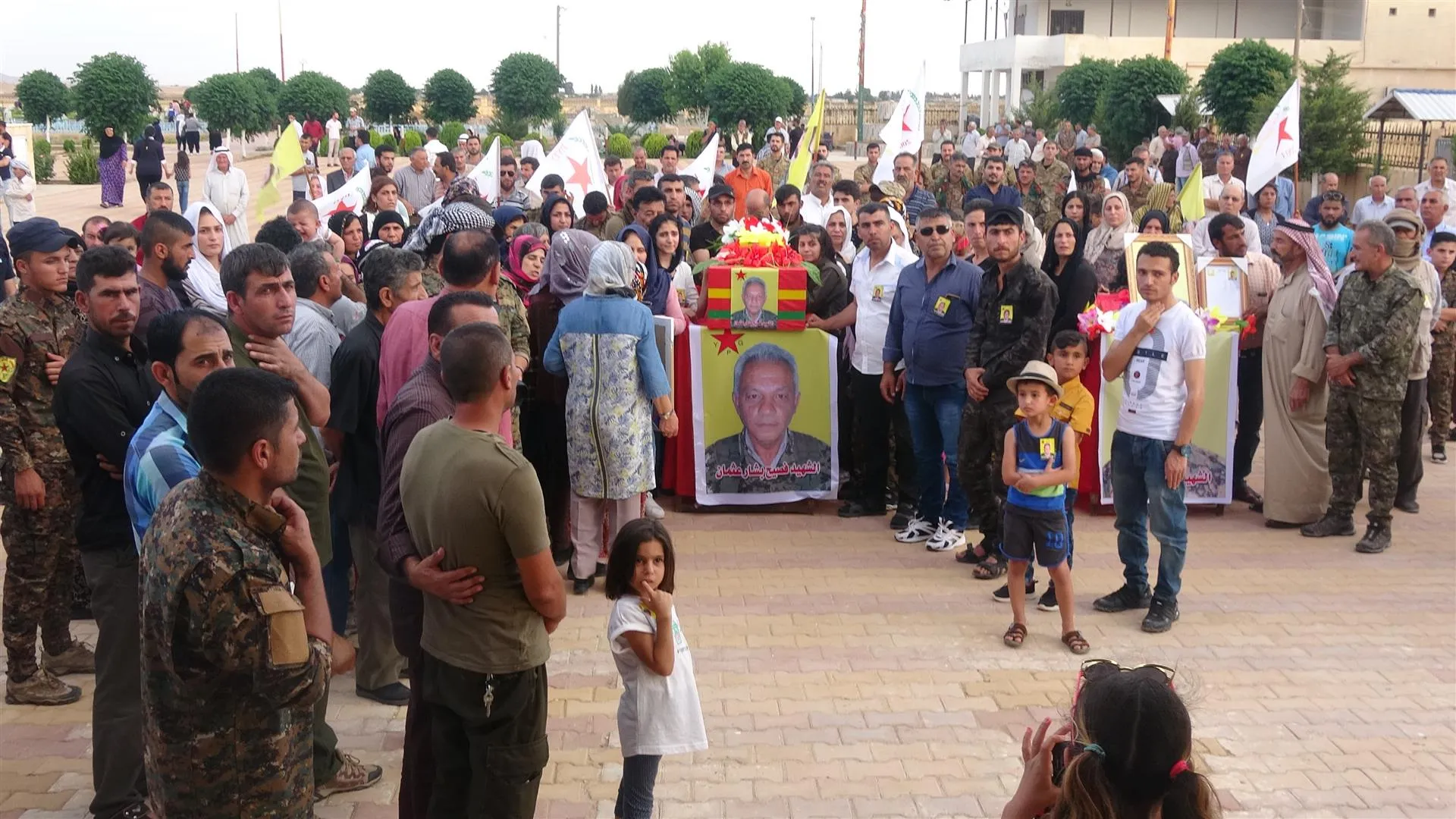 Şehîdê YPG‘ê Fesîh bi merasîmekê li Hesekê hat veşartin