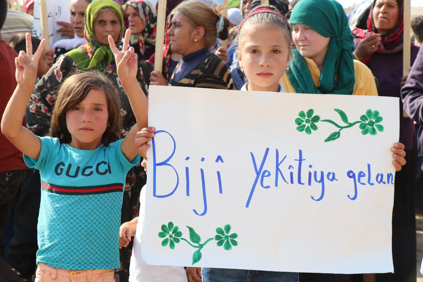 Li Şehbayê bi hezaran li dijî dagirkeriya Tirkiyê meşiyan