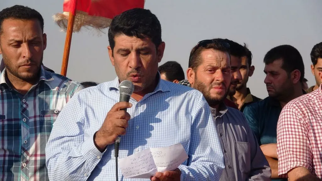 Şêniyên Reqayê cenazeyê şehîd Ebû Nemir oxir kir