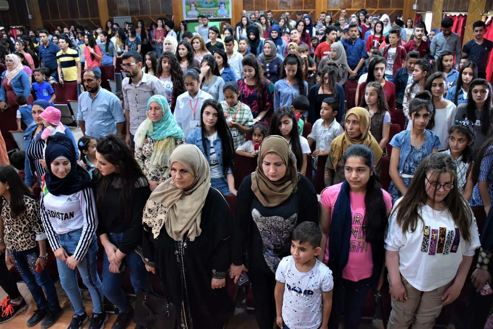Li Serêkaniyê 150 xwendekarên serkeftî bawername girtin