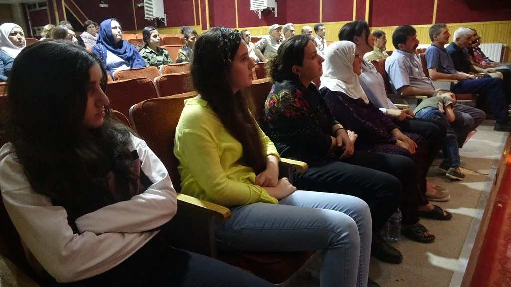 Li Dêrikê semînerek li ser "Şahê stranên gelerî Evdalê Zeynê" hate dayîn