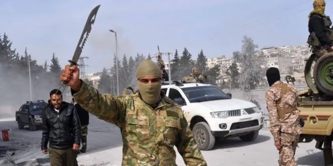 Çavkanî: Artêşa Tirk çeteyên DAIŞ`ê ji Hatayê derbasî Efrînê dike