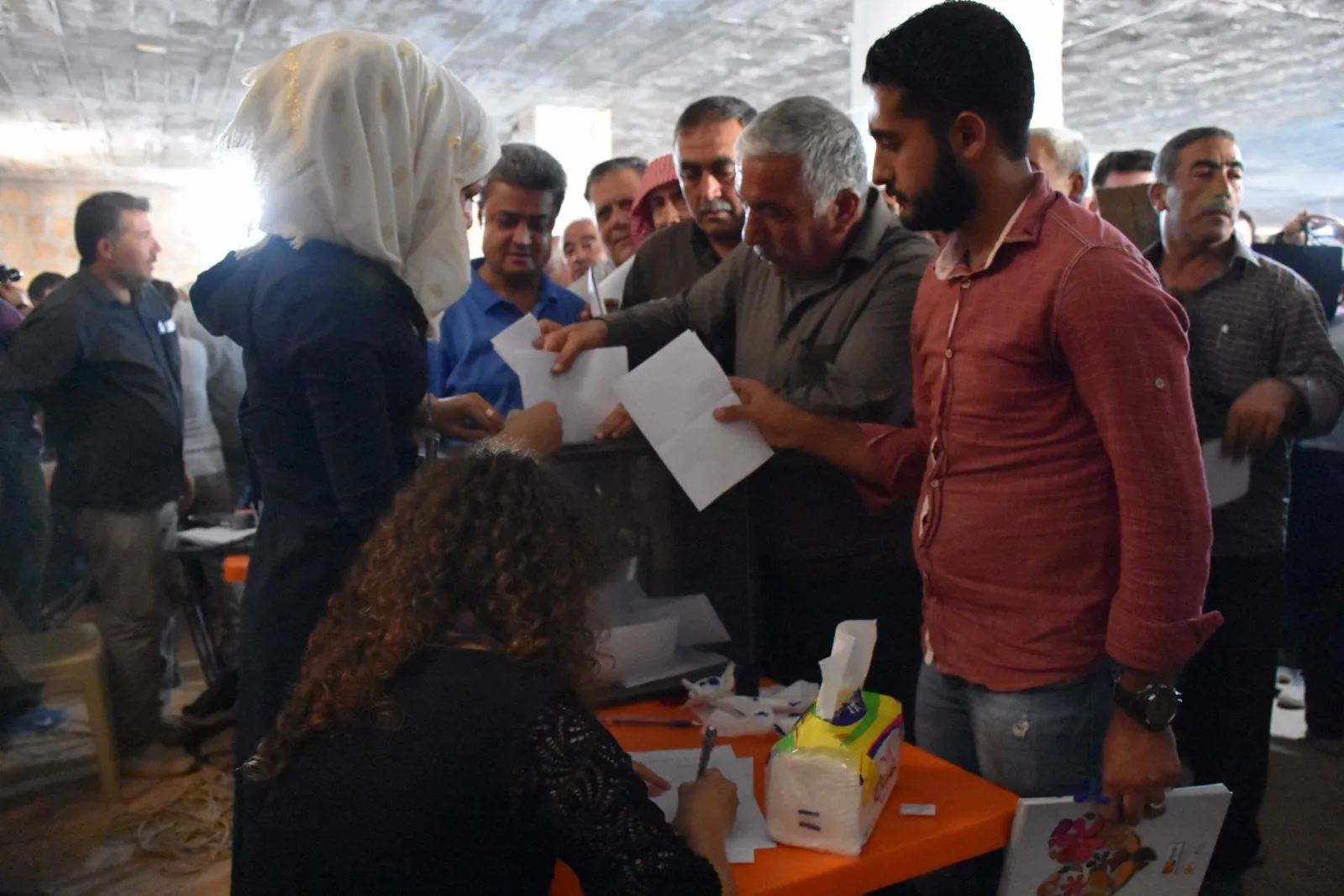 Efrîniyên li Şehbayê çawa xwe bi rêxistin dikin?