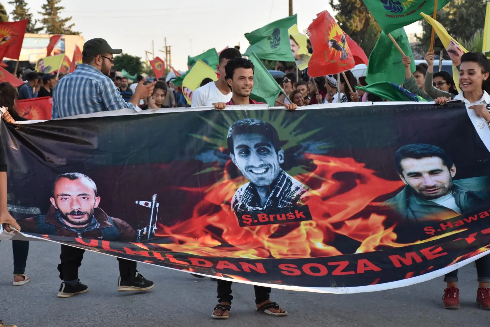 Tevgera Ciwanên Şoreşger şehîdên Berxwedana Serdemê bi bîr anîn