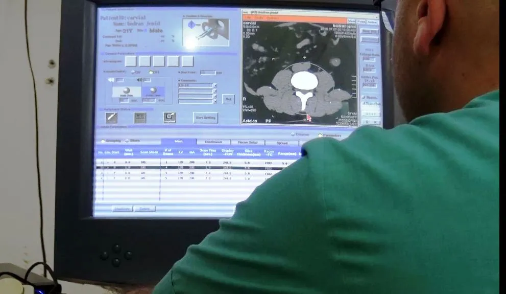 Li 4 nexweşxaneyên Kobanê tenê tomografek heye