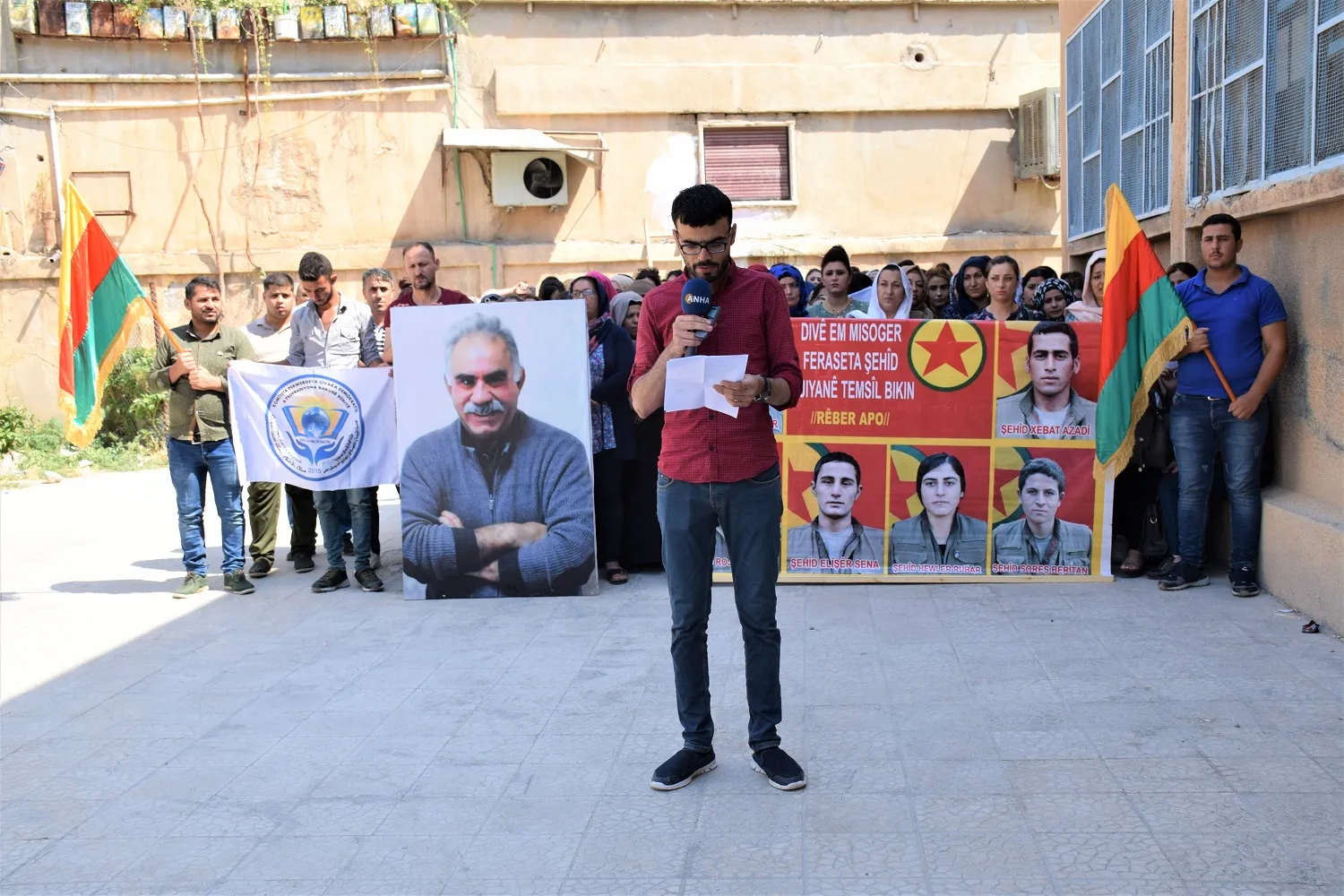 Mamosteyên Serêkaniyê êrîşên Tirkiyê yên li ser Başûr şermezar kirin