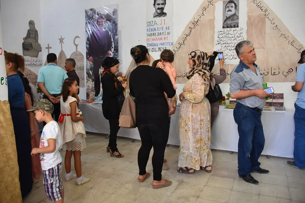 PYD’ê li Helebê pêşangeha pirtûkên Ocalan vekir