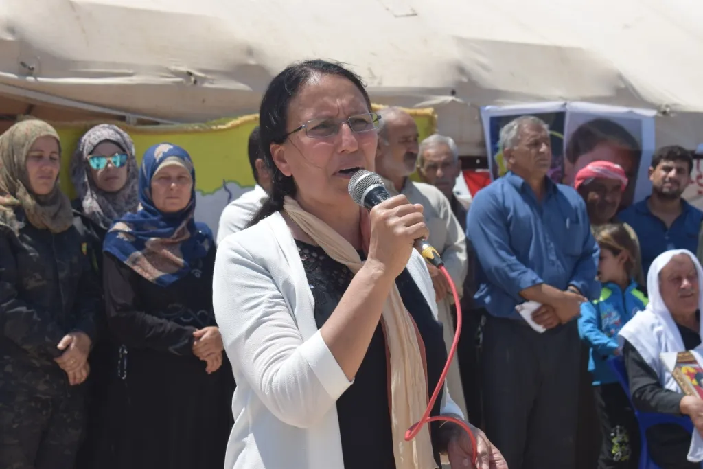 Li Girê Spî gefên Tirkiyê hatin şermezarkirin