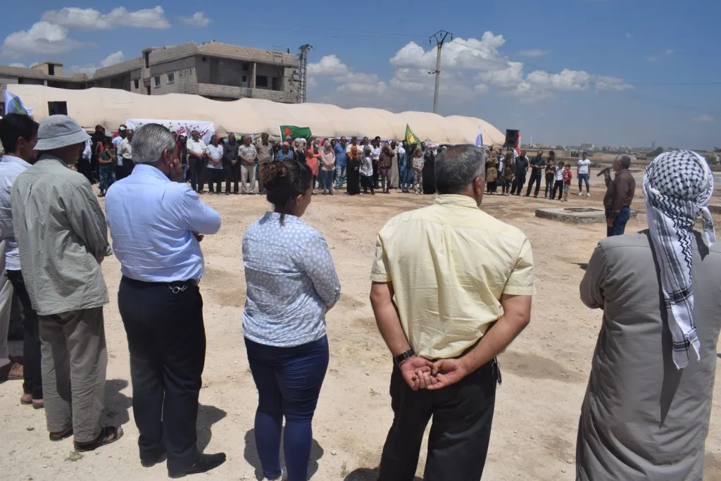Şêniyên Girê Spî gefên dewleta Tirk şermezar kirin