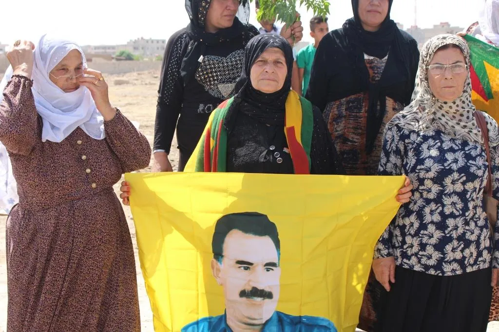 Gelê Qamişlo: Tirkiye êrîşî hêzên ku li dijî DAIŞ`ê şer kirine, dike