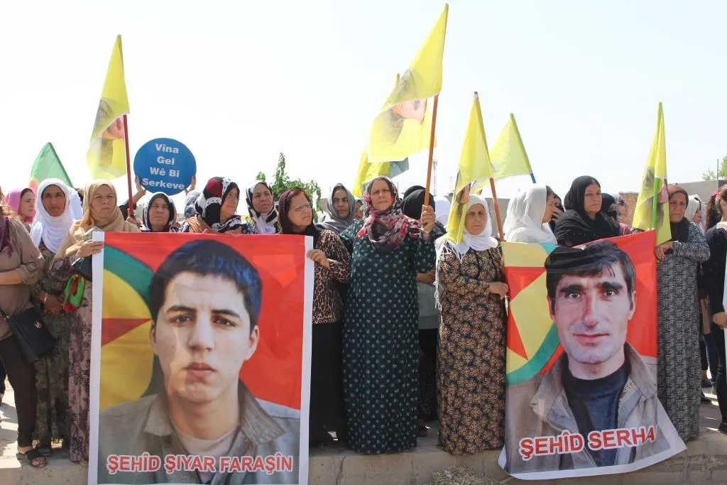Gelê Qamişlo: Tirkiye êrîşî hêzên ku li dijî DAIŞ`ê şer kirine, dike