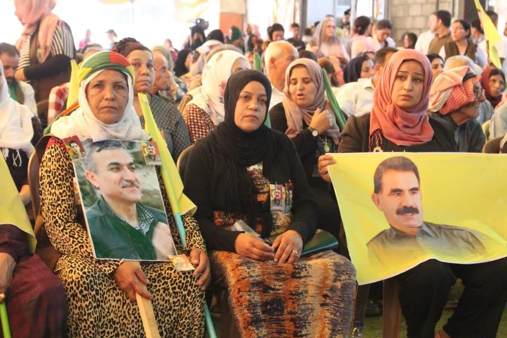 Gelê Qamişlo: Tirkiye êrîşî hêzên ku li dijî DAIŞ`ê şer kirine, dike