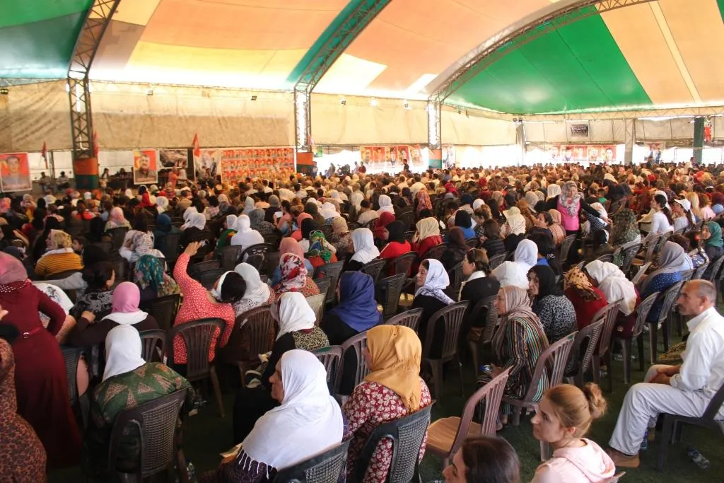 Gelê Qamişlo: Tirkiye êrîşî hêzên ku li dijî DAIŞ`ê şer kirine, dike