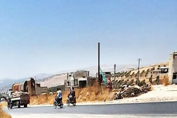 Çeteyên Tirkiyê kargeha bêrînê ya Efrînê talan kirin