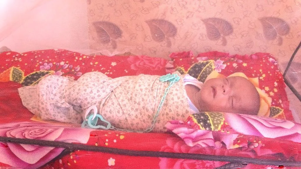 Li Reqayê dayîkekê 4 pitik anîn dinê